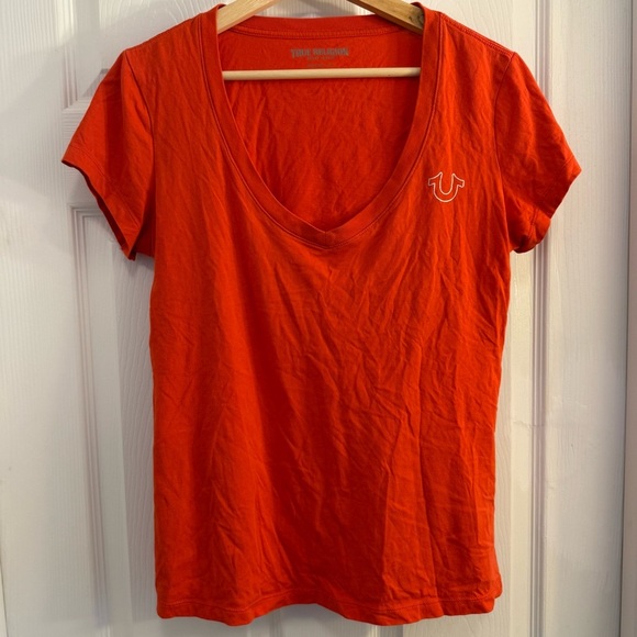 NWOT True Religion Buddha Stamp Slim V Tee - Picture 2 of 4